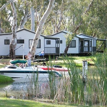 Cohuna Waterfront Holiday Park ภายนอก รูปภาพ